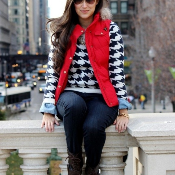 STYLE & CO Gleaming Buttons/Hardware Quilted Puffer Jacket Vest EUC - Picture 4 of 10